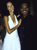 Comedian Actor Eddie Murphy and Wife Nicole Mitchell at Film Premiere of His "Bowfinger"